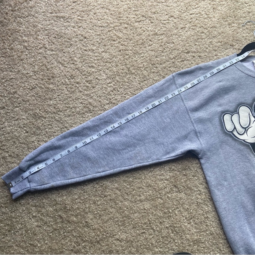 Vintage Disney Mickey Mouse Crewneck Sweater in grey size large - Picture 9 of 13